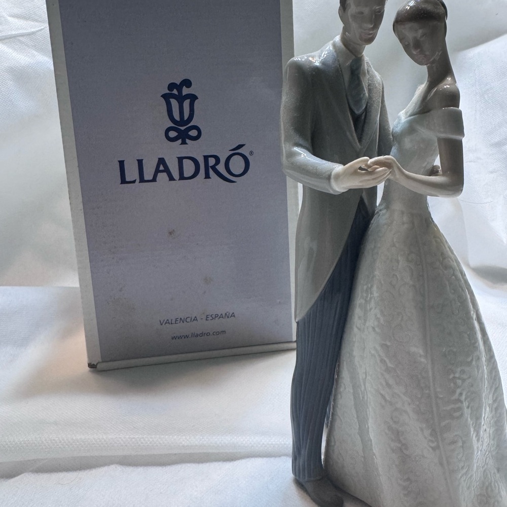 Lladro- Together Forever